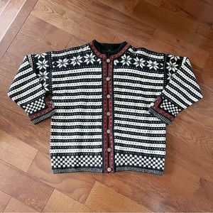 Vintage pure new wool Dale of Norway cardigan